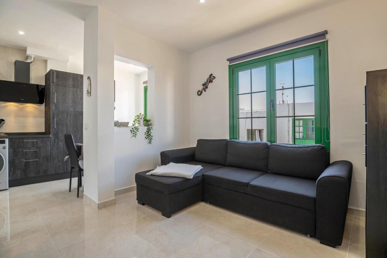 La Casa Del Pueblo Apartment Playa Blanca  Exterior photo